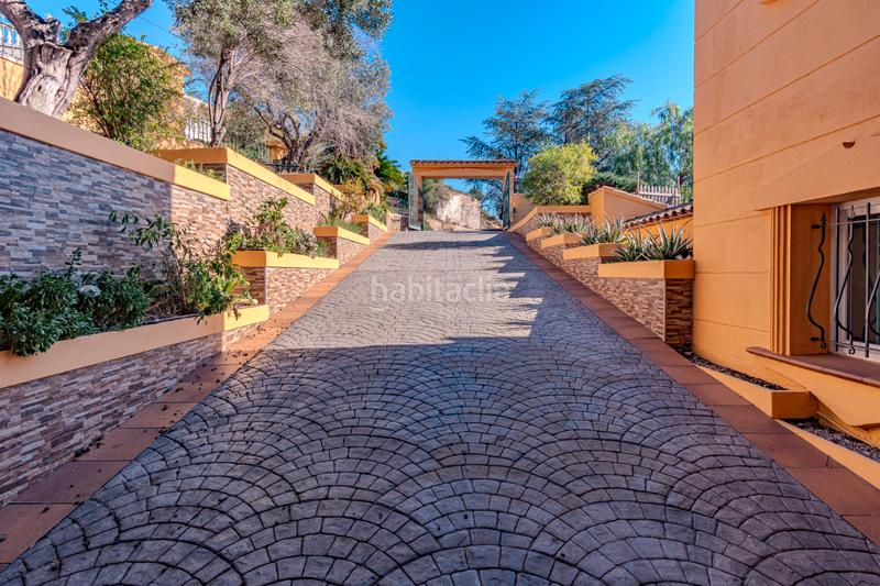 Foto 60811beb-6e5f-4772-9fa7-2f9a417df1ad. Casa en carrer anglaterra 196 exclusiva villa en ubicación privilegiada con vistas panorámicas al golfo de roses en Palau-saverdera