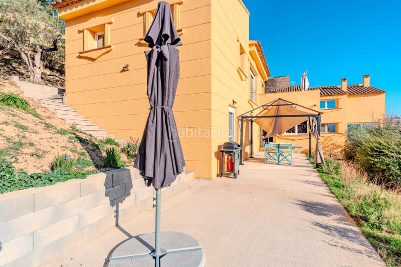 Foto abf26d8d-066f-48e6-8c5e-3f5ce49791b7. Casa en carrer anglaterra 196 exclusiva villa en ubicación privilegiada con vistas panorámicas al golfo de roses en Palau-saverdera