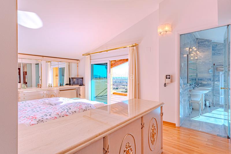 Foto f2ab81af-b631-46e7-a750-a9553ef48e21. Casa en carrer anglaterra 196 exclusiva villa en ubicación privilegiada con vistas panorámicas al golfo de roses en Palau-saverdera