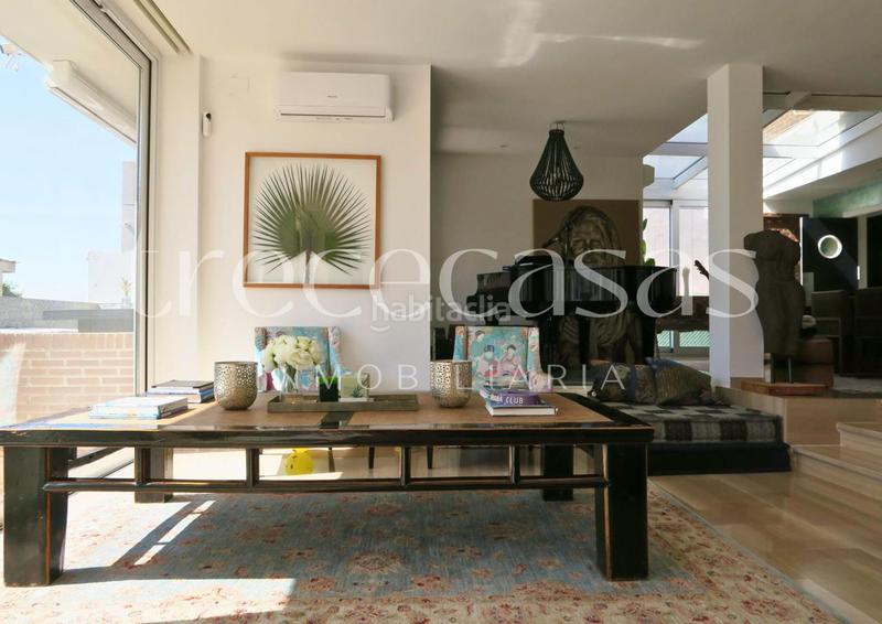 Foto 53e1f7a5-be38-419e-8bbf-823c80e8ce66. Casa con riscaldamento piscina in Casas Verdes Paterna
