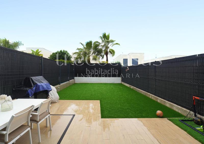 Foto 0b85d76a-2d2d-4d0f-a92d-8aa9d3f34767. Casa adosado en venta en torre en conill en Torre en Conill-Cumbres de San Antonio Bétera