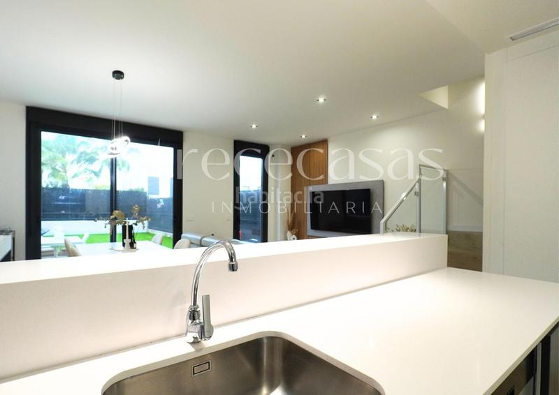 Foto 8b1ebefb-8acd-4931-ac65-f40bed908bbc. Casa adosado en venta en torre en conill en Torre en Conill-Cumbres de San Antonio Bétera