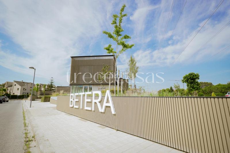 Foto 7632e89b-8b91-4535-a1eb-e2defa12d3d1. Casa chalet a estrenar en torre en conill en Torre en Conill-Cumbres de San Antonio Bétera