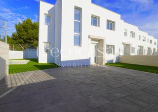 Casa aparellada  Serra d'aitana. Pareado a estrenar en torre en conill