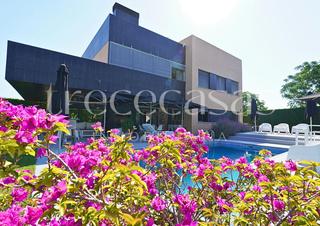 Casa  Carrer cadernera. Chalet reformado en urbanización torre en conill