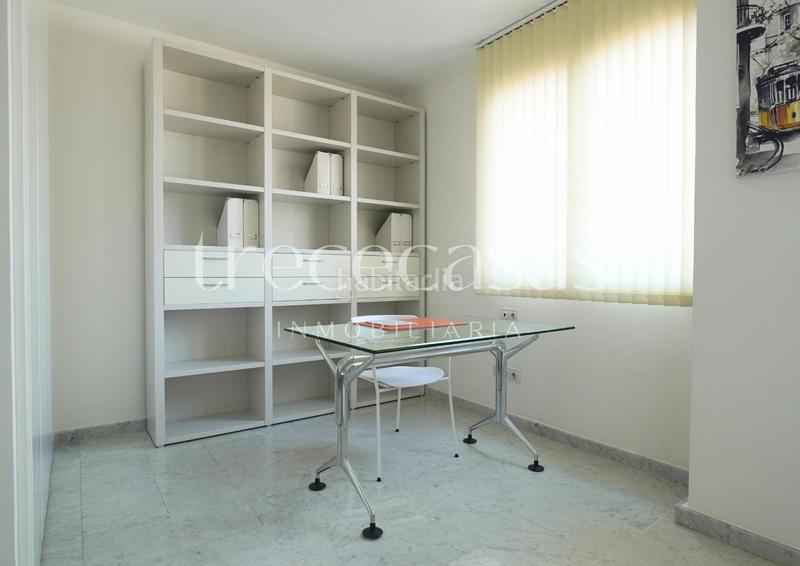 Foto 75c3917b-aa6b-4f89-85f4-2b19225e111b. Alquiler piso vivienda en alquiler en avda.cortes nas en Valencia