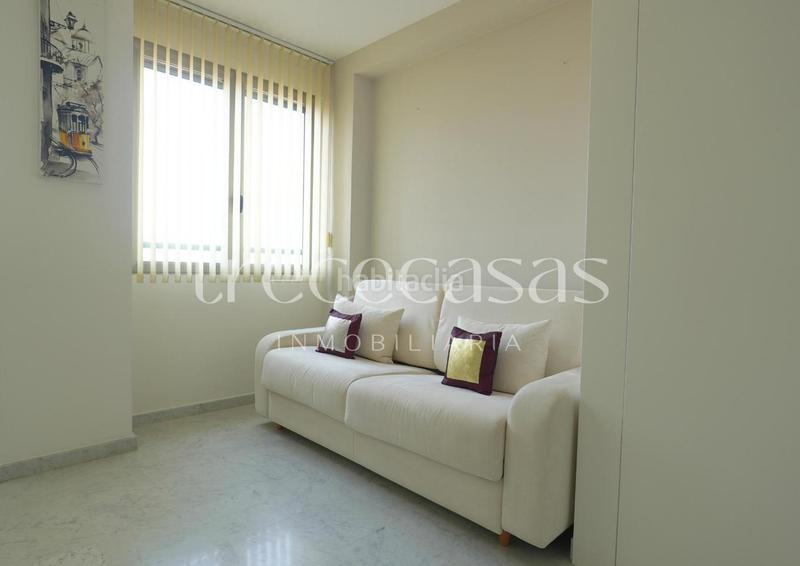 Foto bdbd27a4-95e0-4ba7-a793-125f18e40b4a. Alquiler piso vivienda en alquiler en avda.cortes nas en Valencia