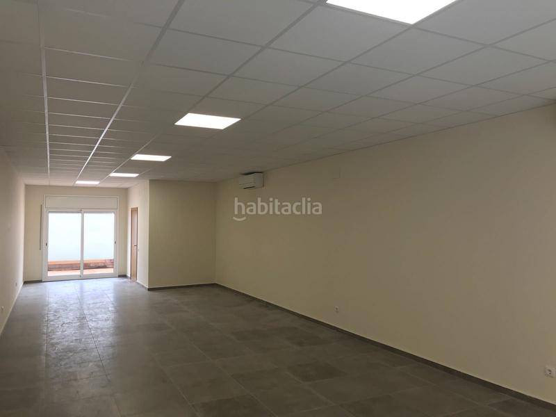 Foto f8188214-97f1-47d4-b6ea-6b5929c0447a. Location local commercial avec chauffage dans Nucli Urbà Esparreguera