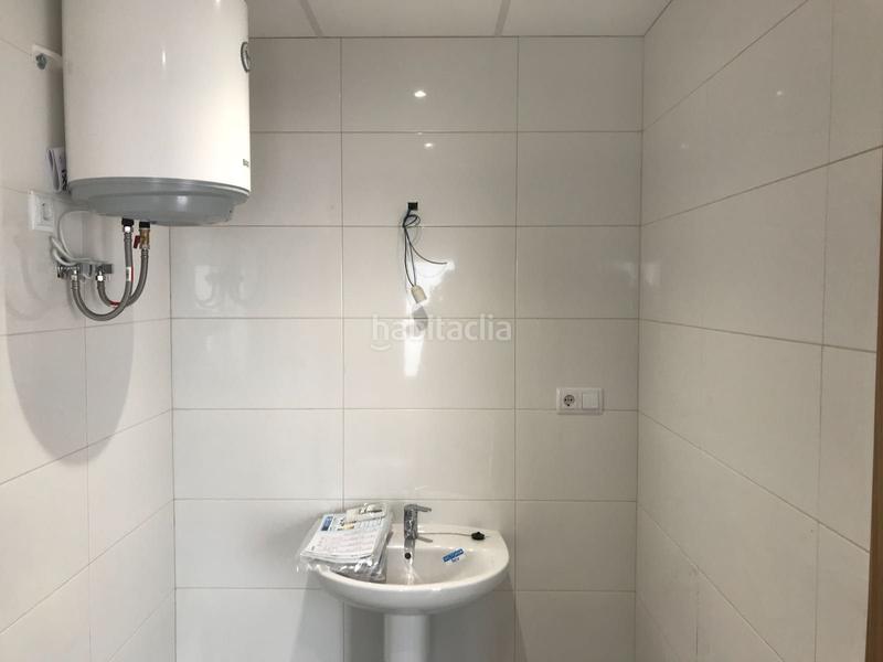 Foto d17e53a6-8838-4358-8997-3ad35931361e. Rent business premise with heating in Nucli Urbà Esparreguera