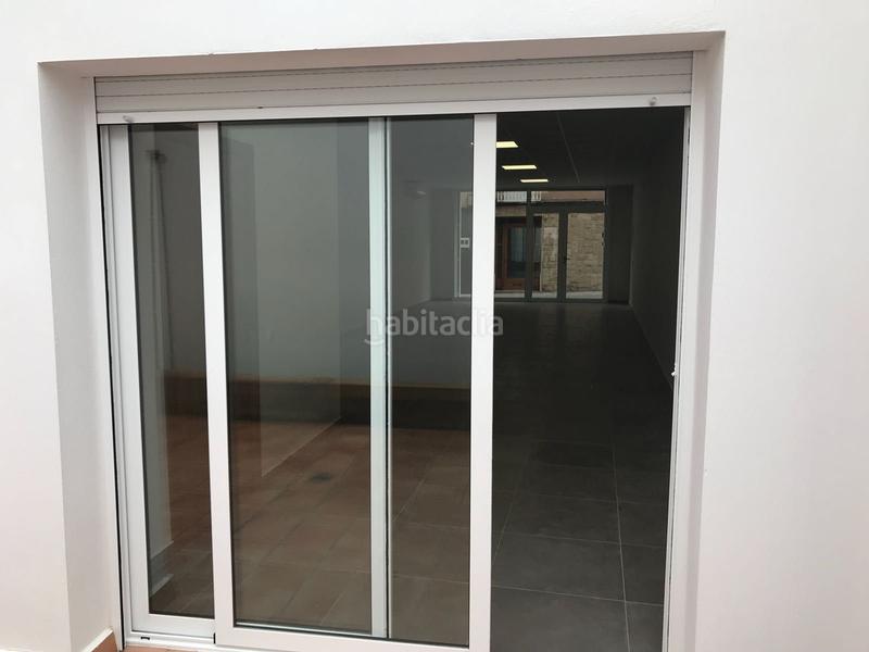 Foto d1e06e4a-368c-4607-8e9b-caeffde8dc9c. Rent business premise with heating in Nucli Urbà Esparreguera