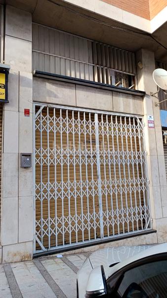 Foto 04f607b7-e88a-40c9-b564-95e43460334e. Local comercial local de 20 m2 + altillo en venta en Abrera