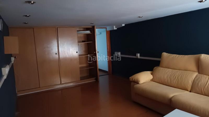 Foto f8a8e849-6d10-419e-ad8d-ca7c06cbb6a6. Local comercial local de 20 m2 + altillo en venta en Abrera