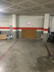 Affitto Posto auto in Carrer d'amadeu vives 13. Parkin en alquiler en la calle amadeu vives - esparreguera