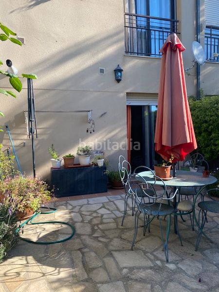 Foto ab0389dd-e415-4af5-bb8f-5b9a0f1d3da3. Casa adossada amb calefacció aparcament a Bruc (El)