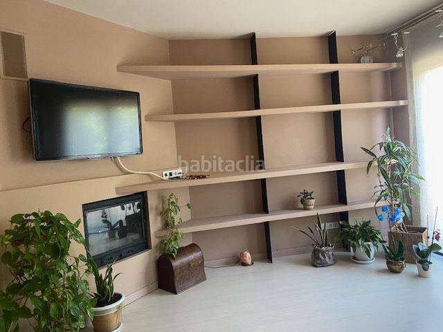 Foto ab4e5312-5937-4f5d-84bc-a35e567433e6. Casa adossada amb calefacció aparcament a Bruc (El)