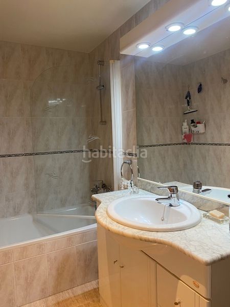 Foto f29aa5db-45a1-4292-b022-11a306869251. Casa adossada amb calefacció aparcament a Bruc (El)