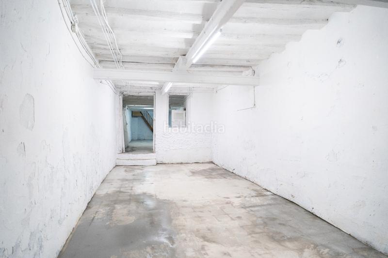 Foto bf2c9a99-834f-4cb4-a15b-186d3251b7c3. Local comercial local almacen situado en el centro en Martorell