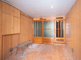 Local Comercial en Martorell. Local almacen situado en el centro de martorell