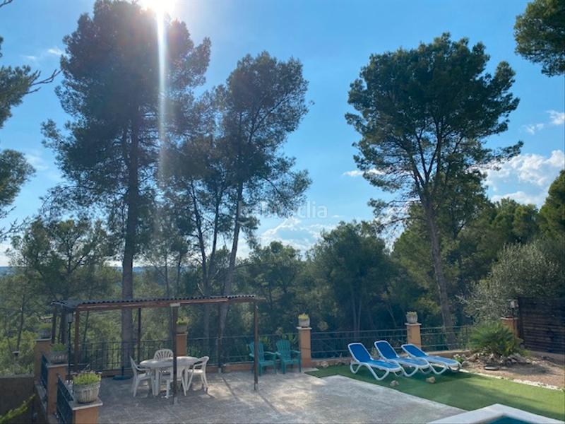 Foto fe539202-849f-4936-8e62-ce35d767d4aa. Chalet avec cheminée chauffage parking piscine dans Esparreguera