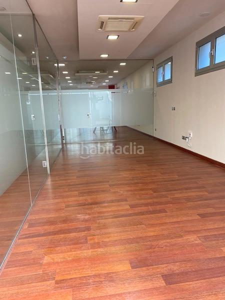 Foto f09c8687-3eb3-44e9-bc2f-ad1c75f6b0b6. Affitto locale commerciale con riscaldamento in Nucli Urbà Esparreguera