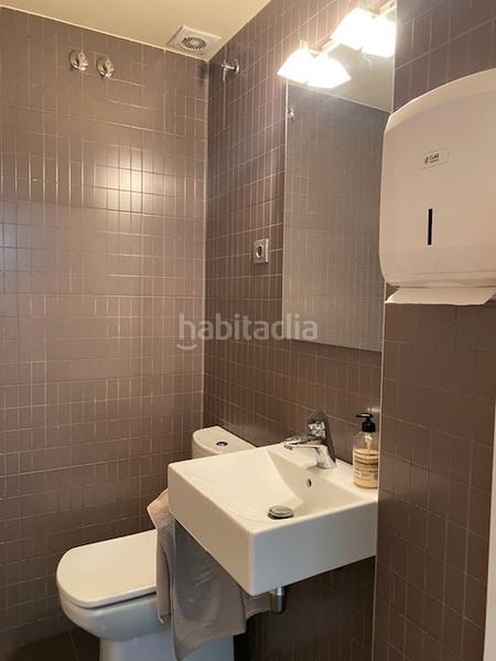 Foto cf33bda7-ff99-4ca3-b6b9-0c8ce70e8df7. Location local commercial avec chauffage dans Nucli Urbà Esparreguera