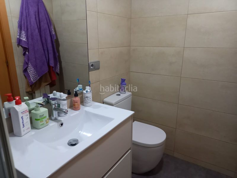 Foto 935d84c9-18bc-4203-940d-d185322b2499. Casa adossada amb calefacció aparcament a Nucli Urbà Esparreguera