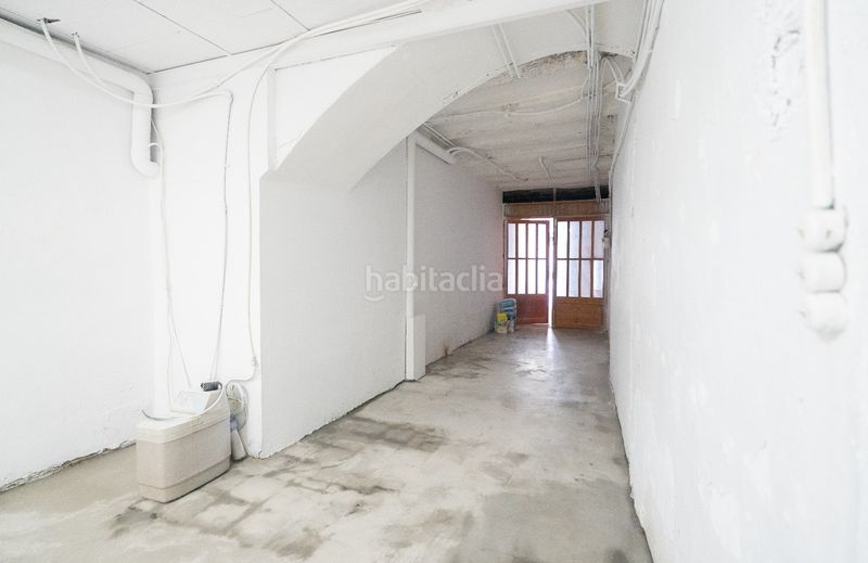 Foto da8b9fa3-14cb-404c-b1e1-9186f3b267ae. Local comercial a Martorell