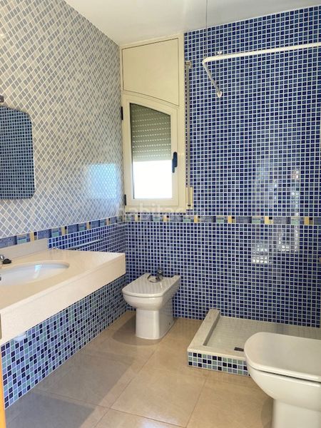 Foto 1edd74b7-c84e-4254-9ef7-aced3cda6dd7. Chalet torre independiente de 2 plantas. 4 habitaciones. 3 baños. garaje (3 coches). calefacción. aa/cc. jardín. en Collbató