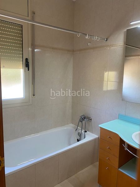 Foto 3dbff92f-0b6a-460b-b190-221995735ff8. Chalet torre independiente de 2 plantas. 4 habitaciones. 3 baños. garaje (3 coches). calefacción. aa/cc. jardín. en Collbató