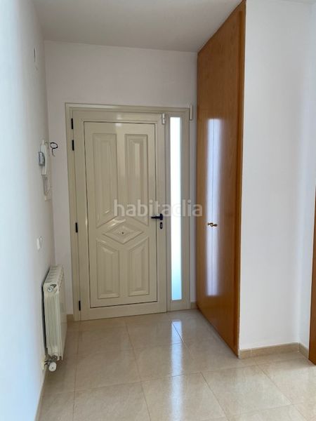 Foto 53ba50ba-f453-45aa-a498-5e92cac16954. Chalet torre independiente de 2 plantas. 4 habitaciones. 3 baños. garaje (3 coches). calefacción. aa/cc. jardín. en Collbató