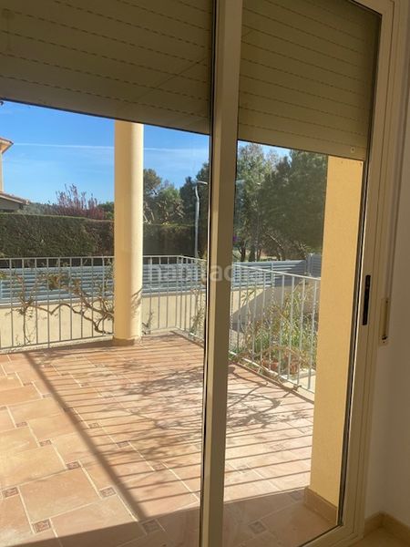 Foto 6307df9b-90e6-4756-a021-136312d7b44c. Chalet torre independiente de 2 plantas. 4 habitaciones. 3 baños. garaje (3 coches). calefacción. aa/cc. jardín. en Collbató