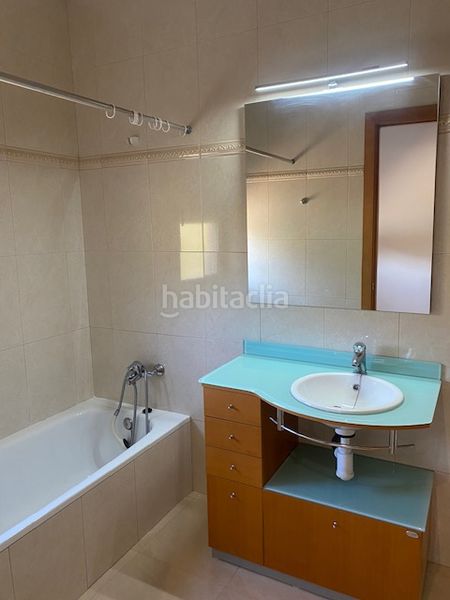 Foto 6a1e4c73-f207-46b5-87f7-28e6080cb179. Chalet torre independiente de 2 plantas. 4 habitaciones. 3 baños. garaje (3 coches). calefacción. aa/cc. jardín. en Collbató