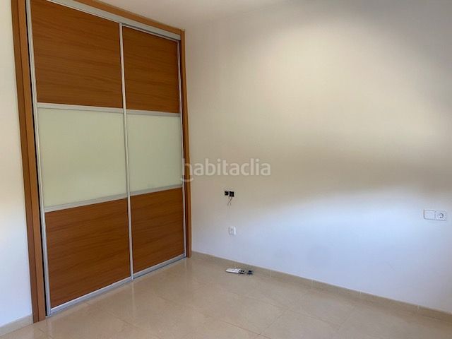 Foto 80d0aff3-ce5f-454a-b43f-228fc380f71b. Chalet torre independiente de 2 plantas. 4 habitaciones. 3 baños. garaje (3 coches). calefacción. aa/cc. jardín. en Collbató