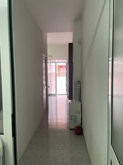 Local Comercial a Pla�a de la creu 1. Local en venta en la pla�a de la creu