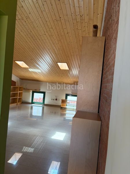 Foto 108ce2ec-eef6-4cf8-8236-f2bd2fe63356. Casa amb xemeneia calefacció a Nucli Urbà Esparreguera