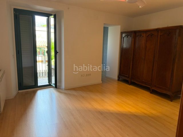 Foto 41da9289-b034-4e90-8a61-ca7703bec11d. Casa amb xemeneia calefacció a Nucli Urbà Esparreguera