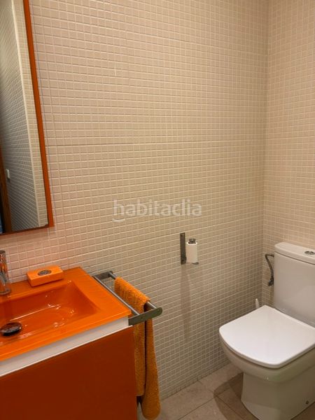 Foto 671ff1b7-f69a-47d4-a398-e2ab84af3741. Casa amb xemeneia calefacció a Nucli Urbà Esparreguera