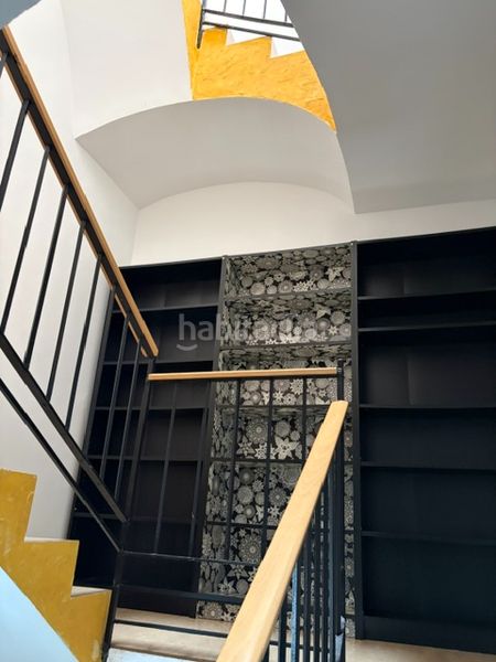 Foto bdbbdc49-bae9-4217-ae84-12d374088198. Casa amb xemeneia calefacció a Nucli Urbà Esparreguera