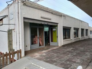 Locale commerciale in Vilafortuny Platja. Se vende local comercial en cambrils