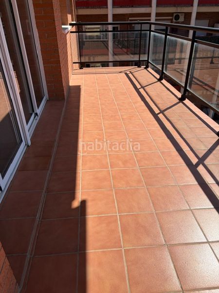 Foto 54828b38-1c76-4c71-bbbb-fa01bc12f425. Dúplex amb calefacció aparcament a Nucli Urbà Esparreguera