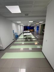 Lloguer Local Comercial a Carrer de sant antoni 54. Local sitaudo en centro pueblo de 312 m2 construidos y 274 m2 út