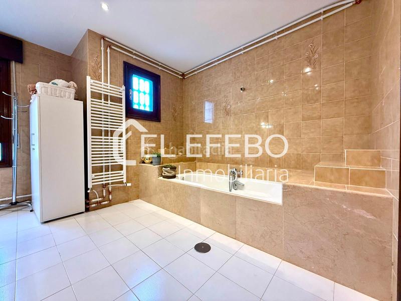 Foto 64d349f2-d4f6-40e2-af81-c810527ece49. Chalet con riscaldamento parcheggio piscina in Centro Antequera