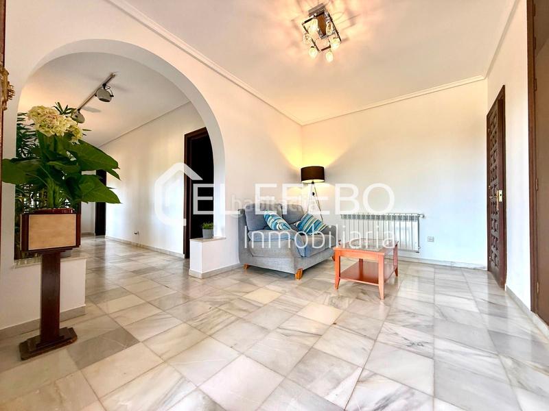 Foto a90528af-e930-4424-92a5-cff74d75620c. Chalet con riscaldamento parcheggio piscina in Centro Antequera