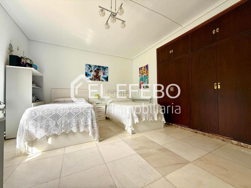 Foto ffe66ce2-a3ec-4e23-95a8-b0273937df86. Chalet con riscaldamento parcheggio piscina in Centro Antequera