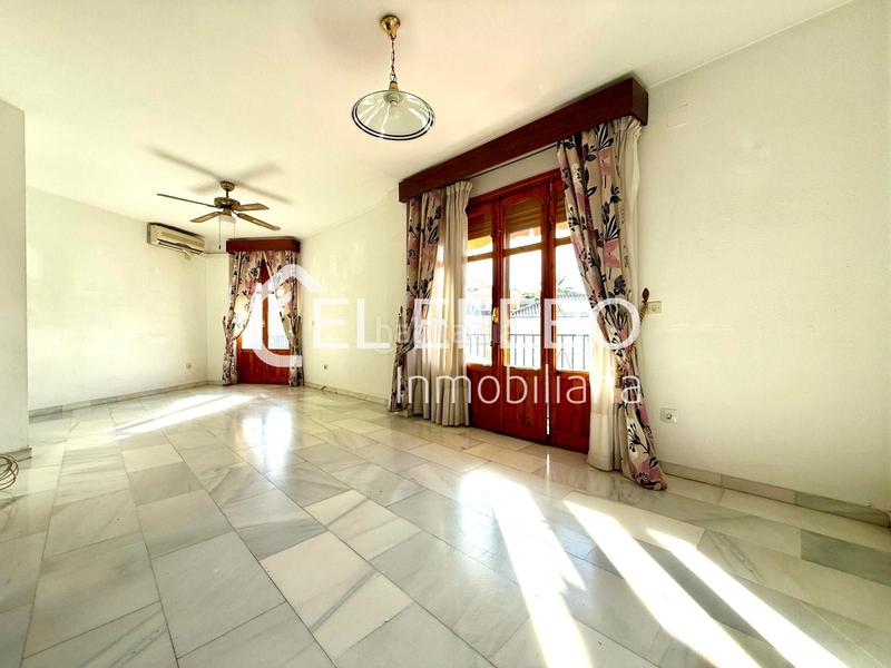 Foto 10baed85-ffc0-4e0c-9f5d-6545d56e0f11. Pis amb calefacció aparcament a Cueva de Menga Antequera