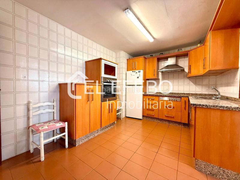 Foto 7c1411e3-2edc-4cb3-9c64-8117d39c7883. Pis amb calefacció aparcament a Cueva de Menga Antequera