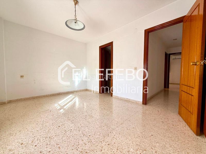 Foto 894edc43-38cf-411d-b6d3-a14af58f4dd1. Pis amb calefacció aparcament a Cueva de Menga Antequera