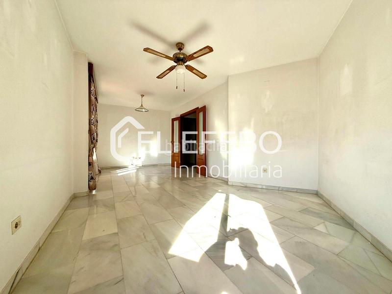 Foto c3d68fd6-bb57-4cc9-9d7b-bcbc5877cb5a. Pis amb calefacció aparcament a Cueva de Menga Antequera