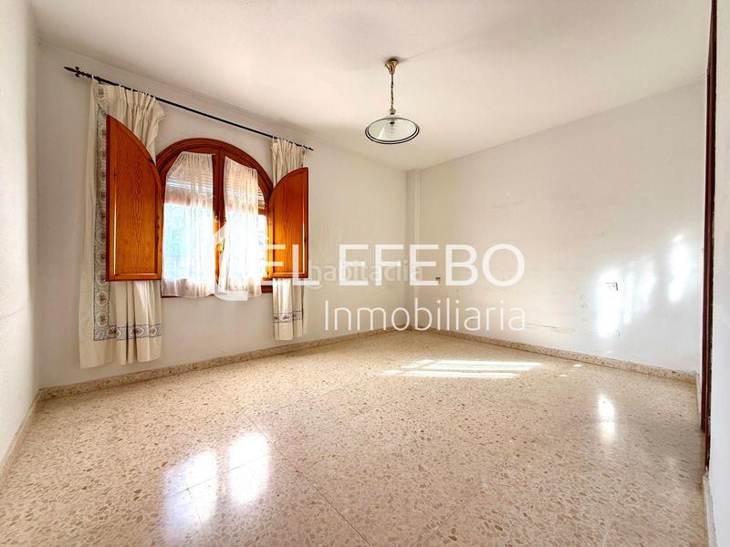 Foto f13a1534-9040-4f09-b183-7e8bc6846720. Pis amb calefacció aparcament a Cueva de Menga Antequera