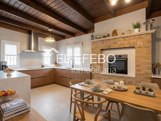 Chalet in Fuentemora. Exclusiva finca con chalet independiente, nave industrial y pisc